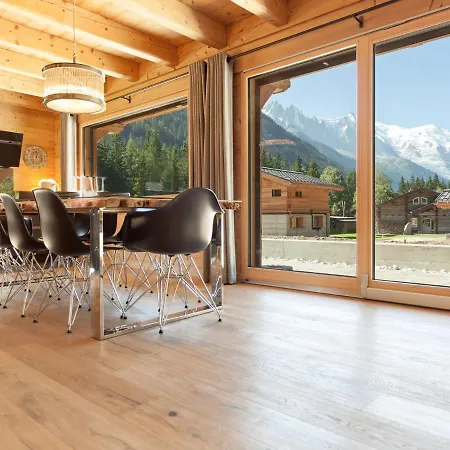 샬레 Luxury Chalet Located In An Exceptional Setting In The Mountains *