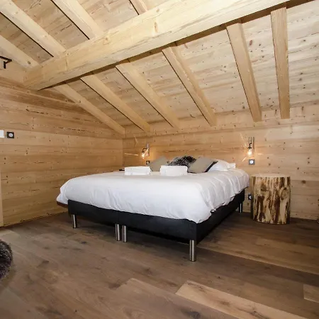 Luxury Chalet Located In An Exceptional Setting In The Mountains 샬레 샤모니